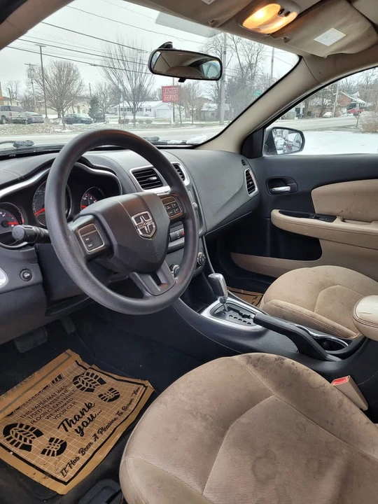 2012 Dodge Avenger Sedan - Image 7 of 12