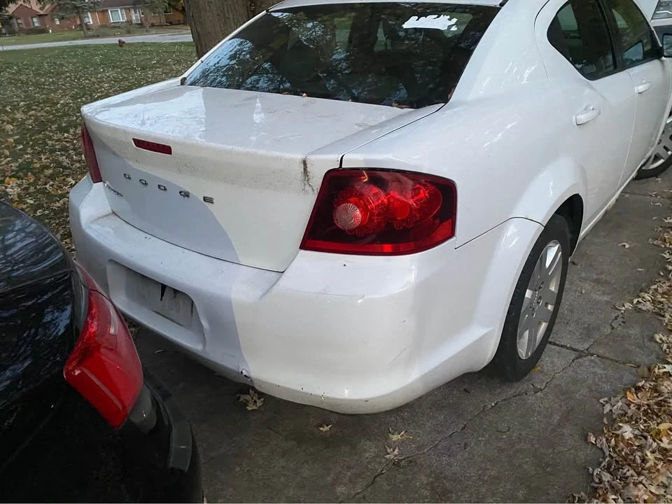 2012 Dodge Avenger Sedan - Image 4 of 6