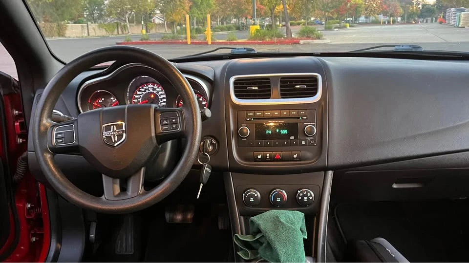2012 Dodge Avenger Sedan - Image 9 of 10