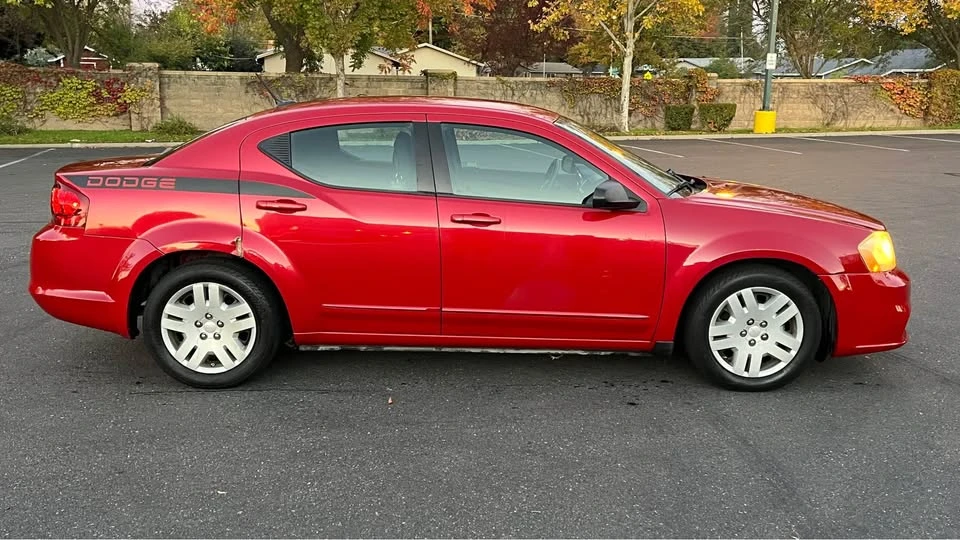 2012 Dodge Avenger Sedan - Image 3 of 10