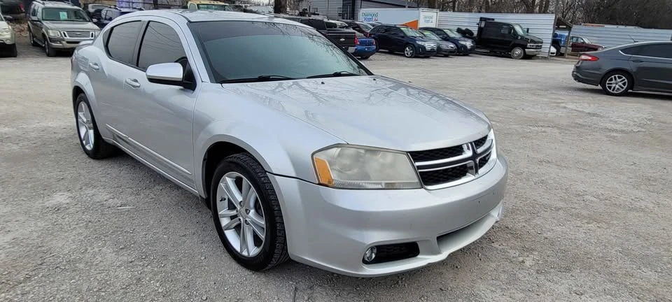 2012 Dodge Avenger Sedan - Image 2 of 9