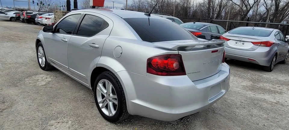 2012 Dodge Avenger Sedan - Image 3 of 9