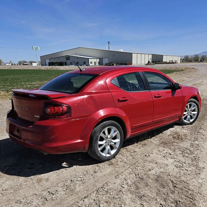 2012 Dodge Avenger Sedan - Image 5 of 12