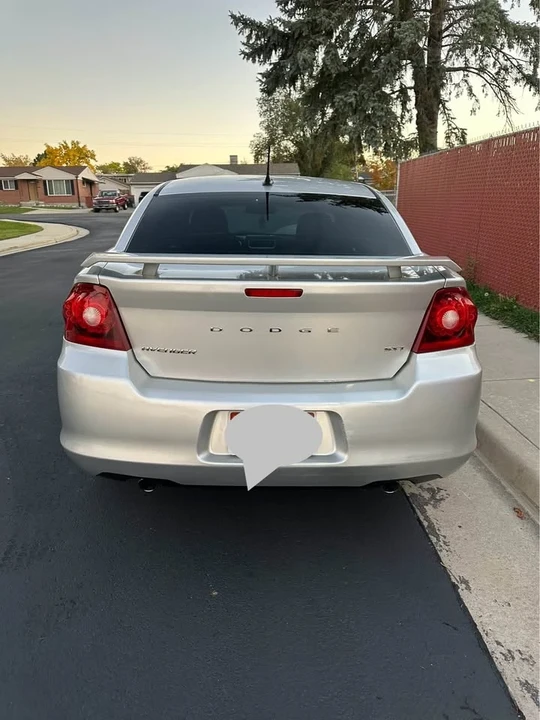 2012 Dodge Avenger Sedan - Image 7 of 15