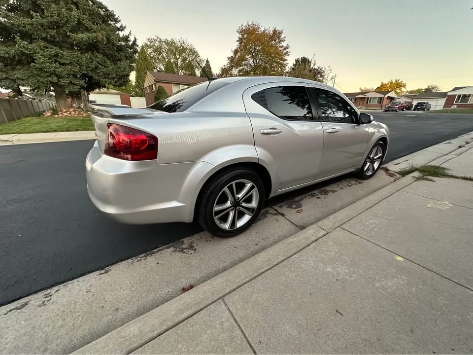 2012 Dodge Avenger Sedan - Image 6 of 15