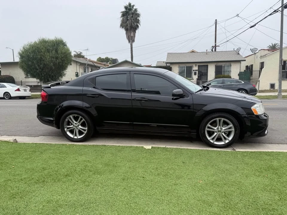 2012 Dodge Avenger Sedan - Image 4 of 17