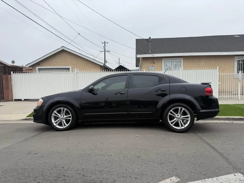 2012 Dodge Avenger Sedan - Image 12 of 17