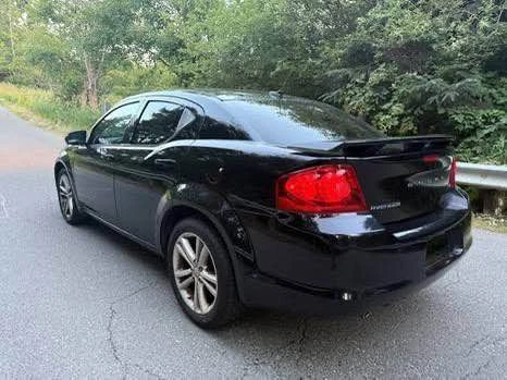 2012 Dodge Avenger Sedan - Image 4 of 10