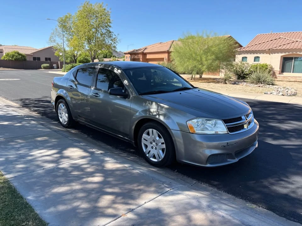2012 Dodge Avenger Sedan - Image 5 of 10