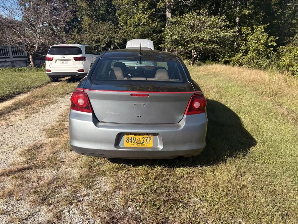 2012 Dodge Avenger Sedan - Image 3 of 5