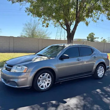 2012 Dodge Avenger SXT Sedan