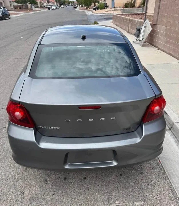 2012 Dodge Avenger Sedan - Image 5 of 7