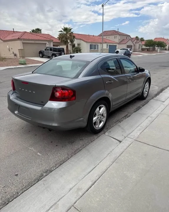 2012 Dodge Avenger Sedan - Image 6 of 7
