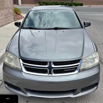 2012 Dodge Avenger SXT Sedan