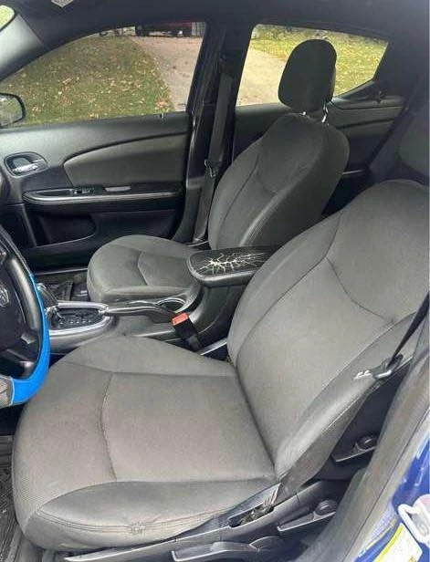 2012 Dodge Avenger Sedan - Image 11 of 15