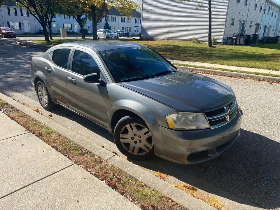 2012 Dodge Avenger Sedan - Image 3 of 6