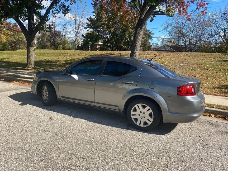 2012 Dodge Avenger Sedan - Image 2 of 6