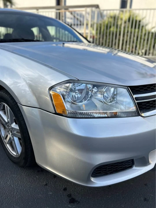 2012 Dodge Avenger Sedan - Image 3 of 12
