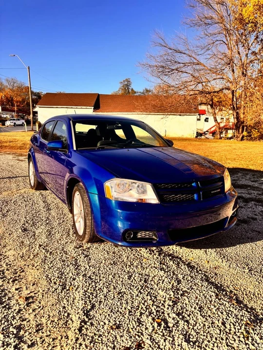 2012 Dodge Avenger Sedan - Image 9 of 12