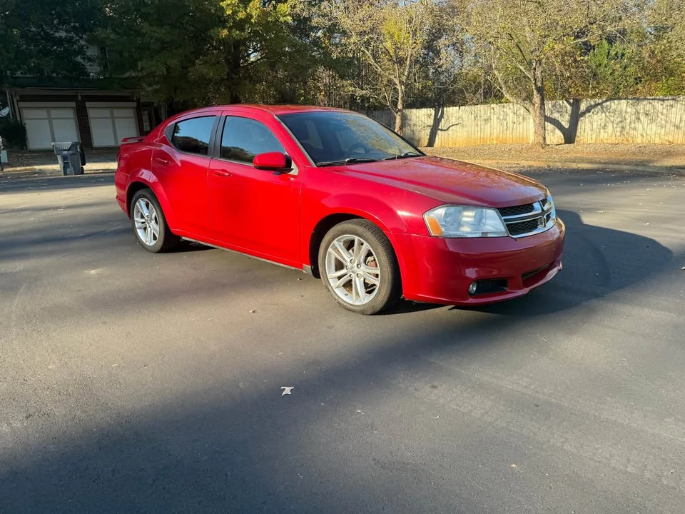 2012 Dodge Avenger Sedan - Image 4 of 6