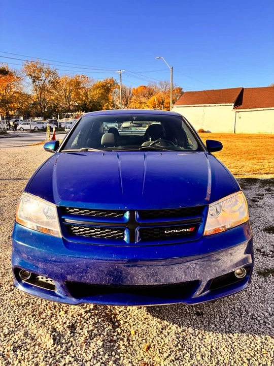 2012 Dodge Avenger Sedan - Image 10 of 12