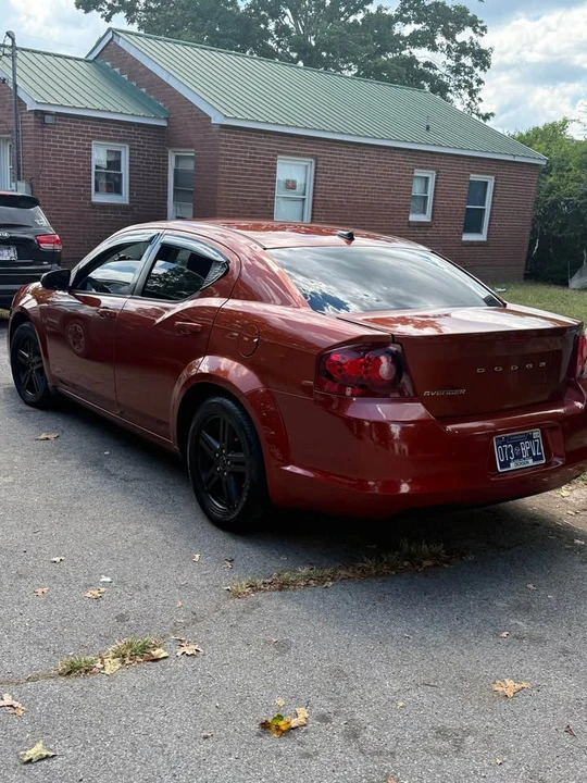 2012 Dodge Avenger Sedan - Image 3 of 4