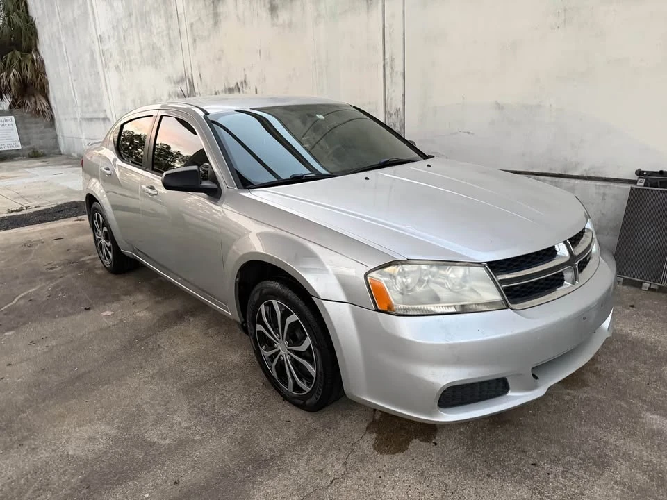 2012 Dodge Avenger Sedan - Image 3 of 9