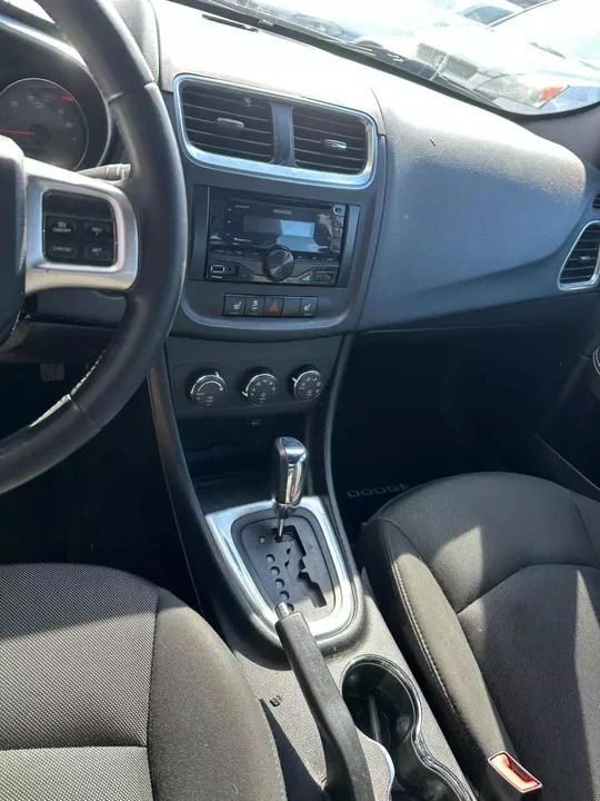 2012 Dodge Avenger Sedan - Image 4 of 7