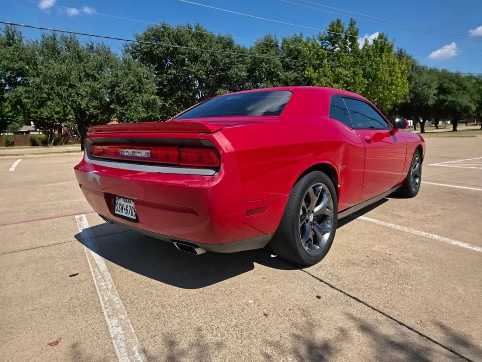 2012 Dodge Challenger 3rd Gen - Image 6 of 11