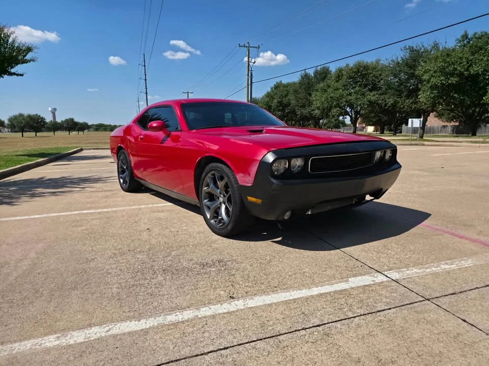 2012 Dodge Challenger 3rd Gen - Image 4 of 11