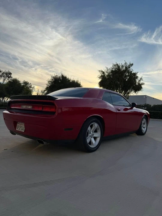 2012 Dodge Challenger 3rd Gen - Image 4 of 11