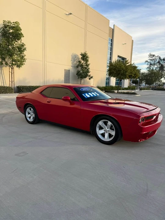 2012 Dodge Challenger 3rd Gen - Image 5 of 11