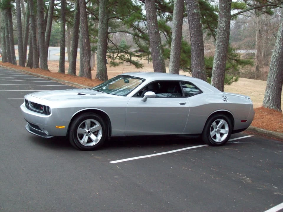 2012 Dodge Challenger 3rd Gen - Image 5 of 12
