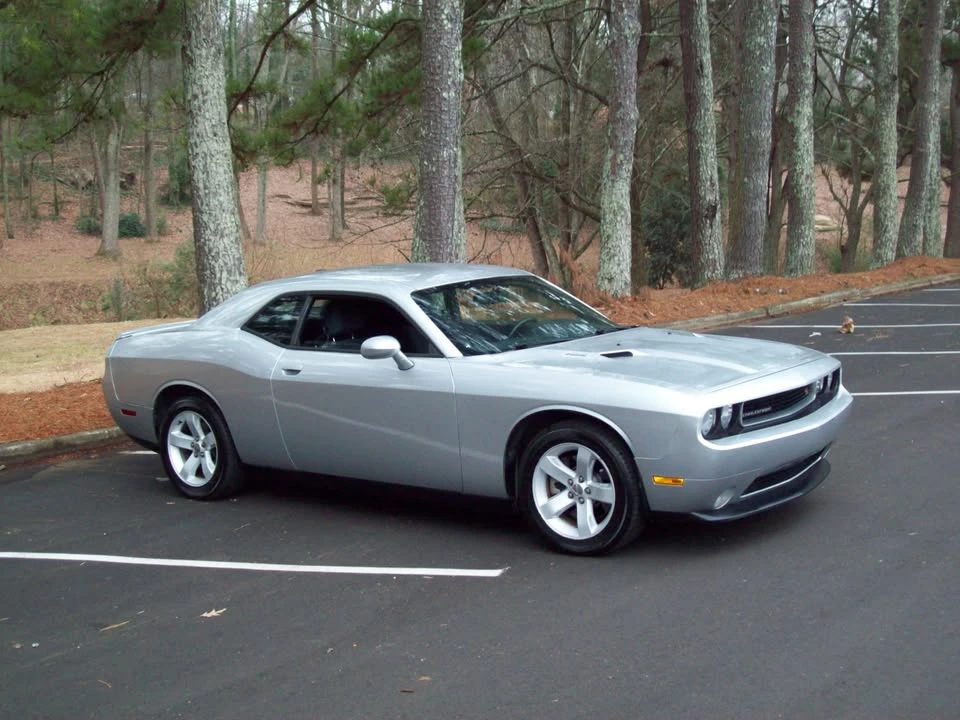 2012 Dodge Challenger 3rd Gen - Image 4 of 12