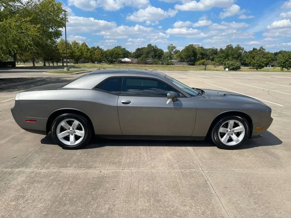2012 Dodge Challenger 3rd Gen - Image 5 of 20
