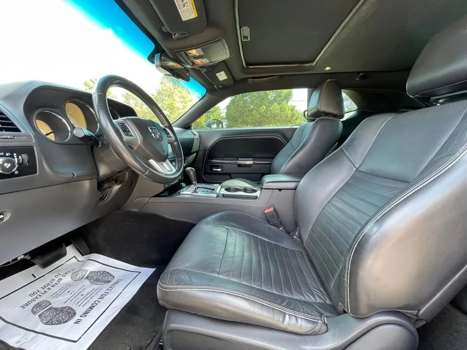 2012 Dodge Challenger 3rd Gen - Image 15 of 20