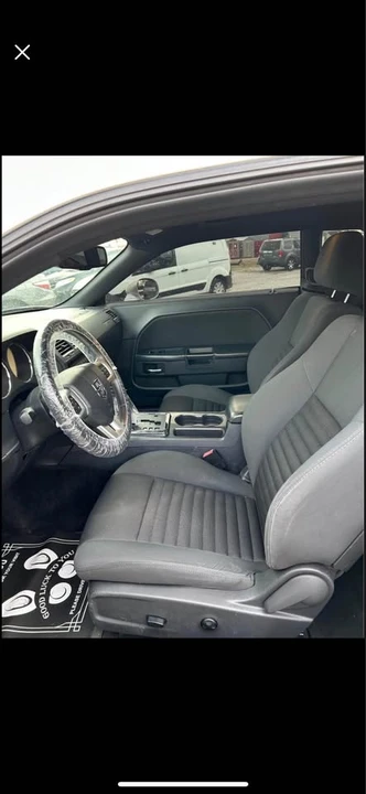 2012 Dodge Challenger 3rd Gen - Image 5 of 8