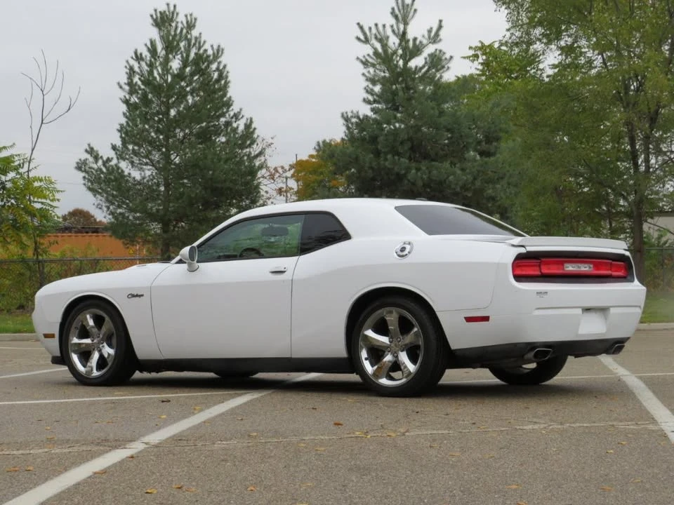 2012 Dodge Challenger 3rd Gen - Image 7 of 12