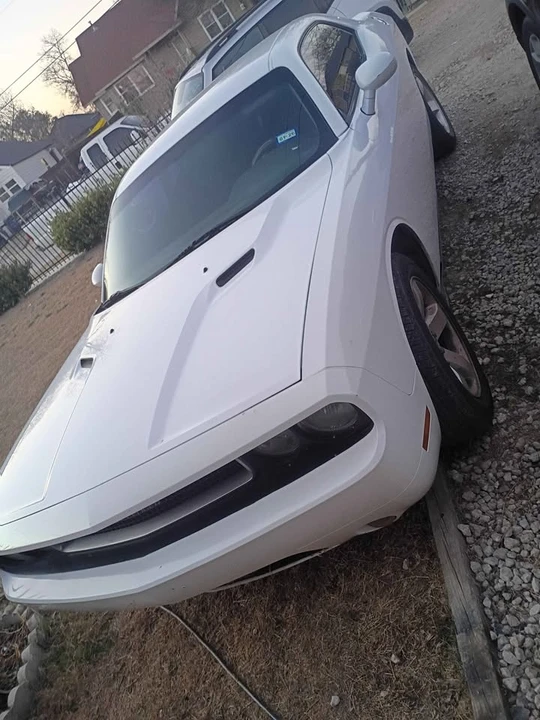 2012 Dodge Challenger 3rd Gen - Image 2 of 9