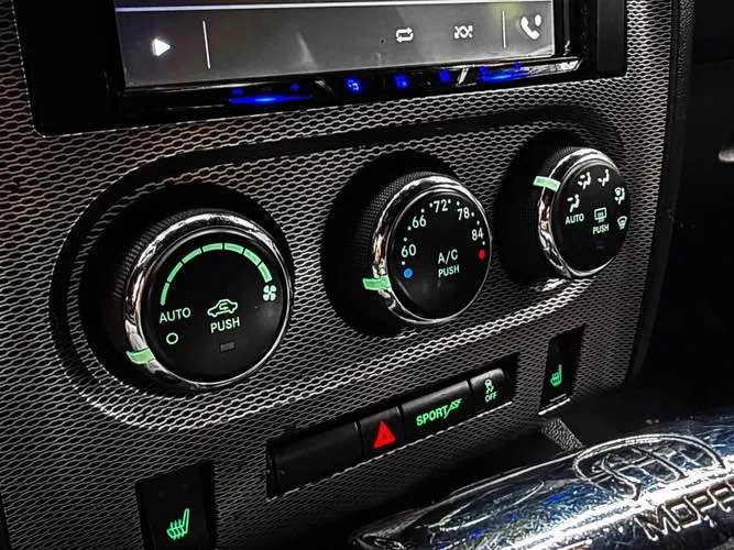 2012 Dodge Challenger 3rd Gen - Image 17 of 20