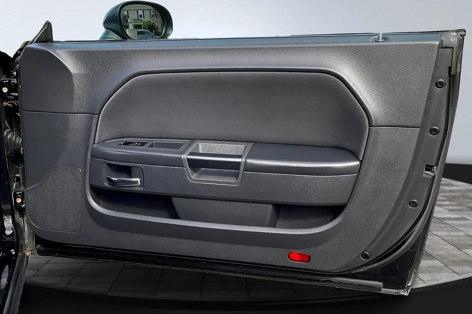 2012 Dodge Challenger 3rd Gen - Image 14 of 20