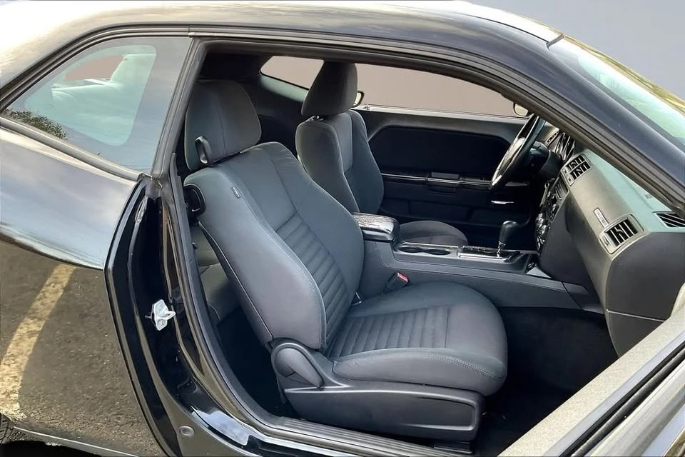 2012 Dodge Challenger 3rd Gen - Image 12 of 20