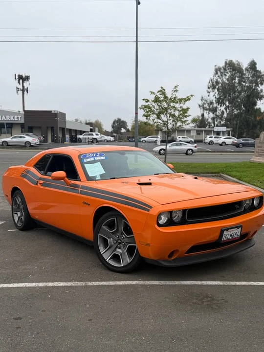2012 Dodge Challenger 3rd Gen - Image 2 of 4