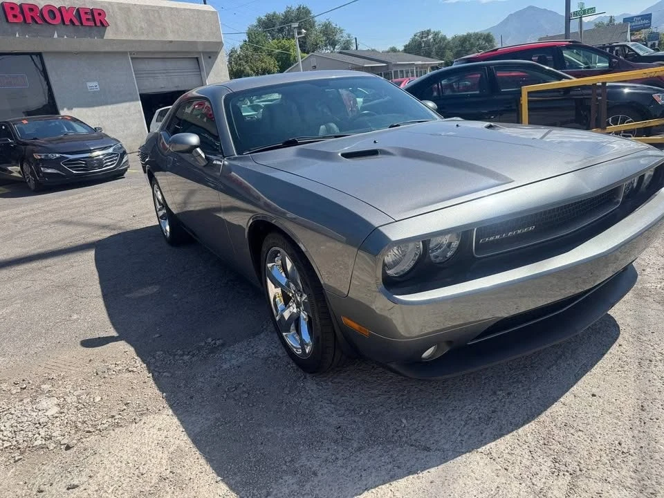 2012 Dodge Challenger 3rd Gen - Image 6 of 13
