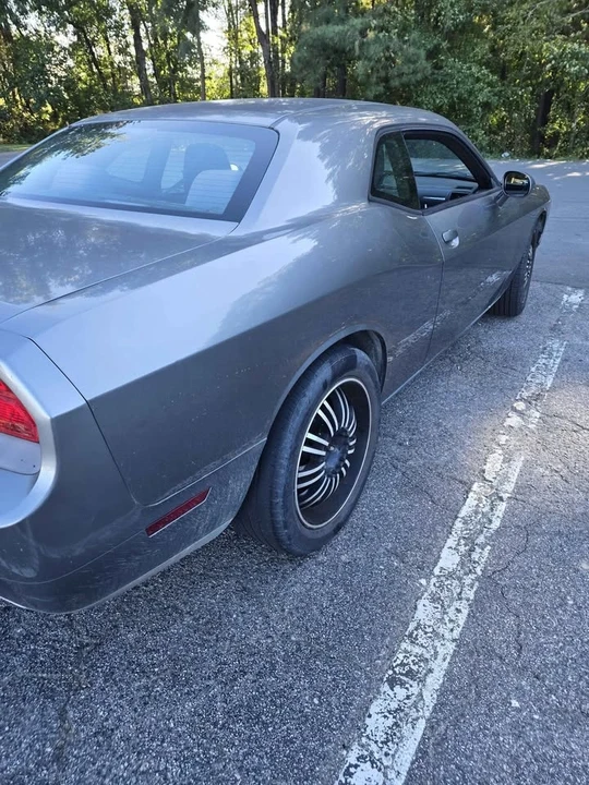 2012 Dodge Challenger 3rd Gen - Image 3 of 7