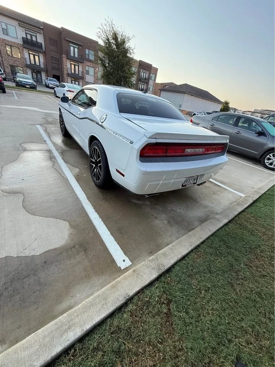 2012 Dodge Challenger 3rd Gen - Image 2 of 5
