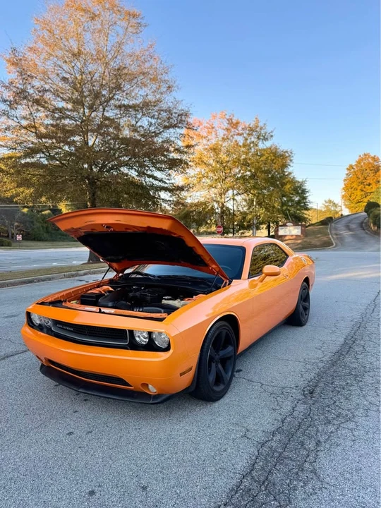 2012 Dodge Challenger 3rd Gen - Image 9 of 15