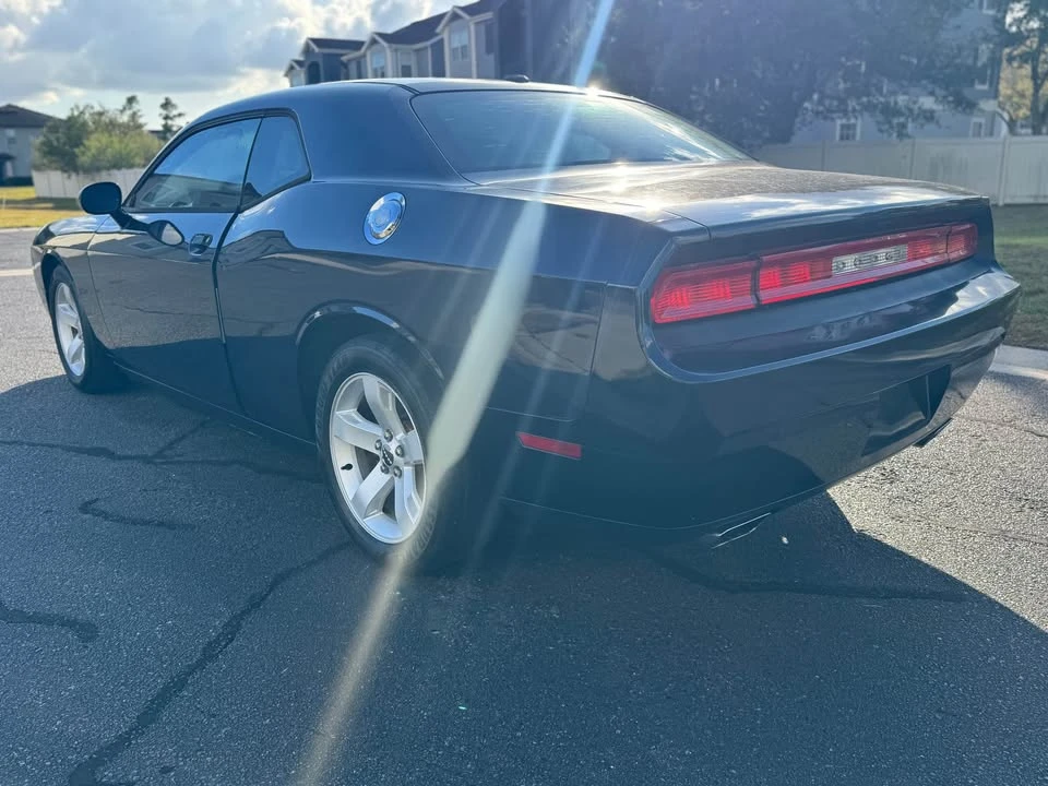 2012 Dodge Challenger 3rd Gen - Image 5 of 12