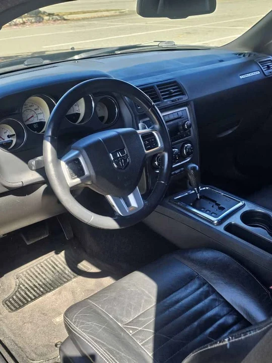 2012 Dodge Challenger 3rd Gen - Image 10 of 20