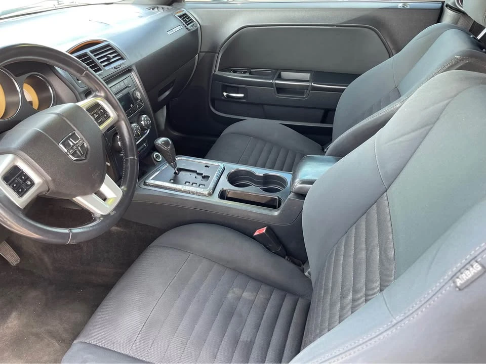 2012 Dodge Challenger 3rd Gen - Image 6 of 17